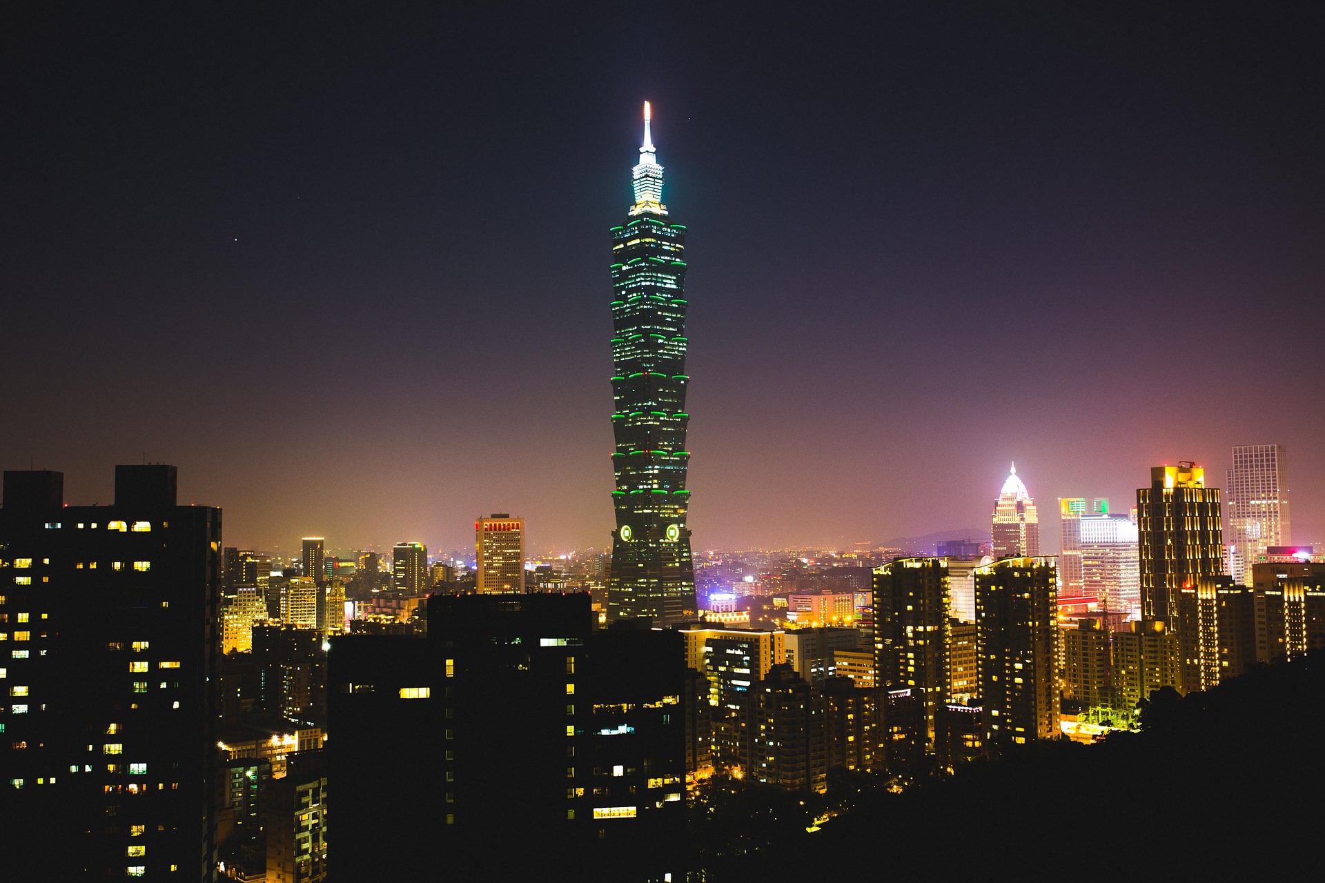 taipei 101 cityscape